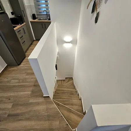 Apartment Silk By Yha