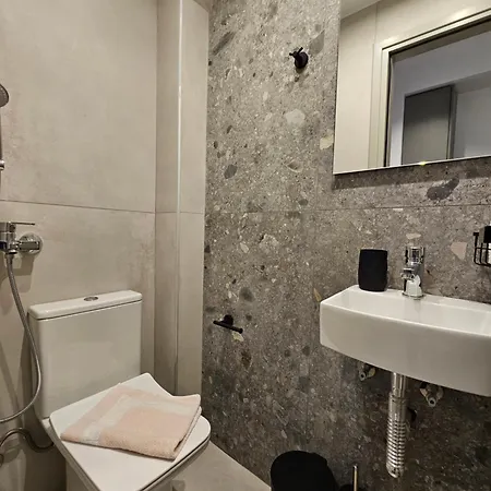 Apartment Silk By Yha *