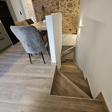 Apartment Silk By Yha *