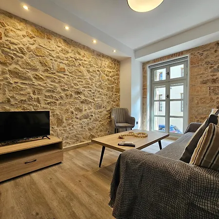 Apartment Silk By Yha